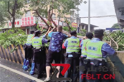 南海雅瑶出现弱龙卷风