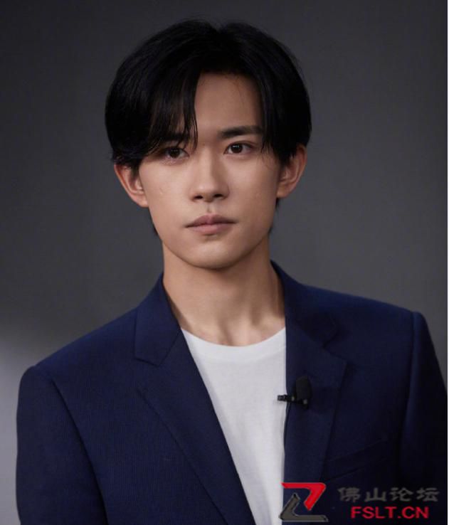 国家话剧院回应易烊千玺考编：符合非在职条件，面试可以线上举行