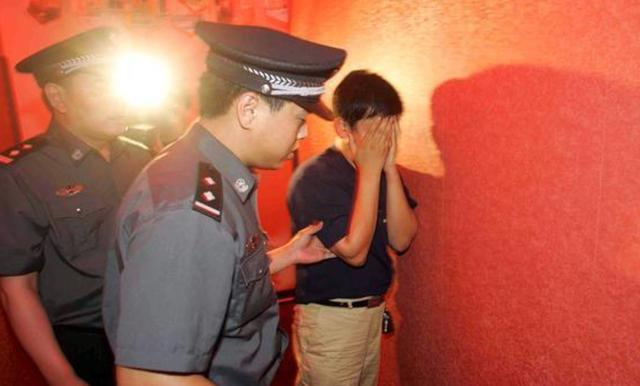 奇葩卖淫女因民工持续时间长，临时要加价被拒后竟报警维权