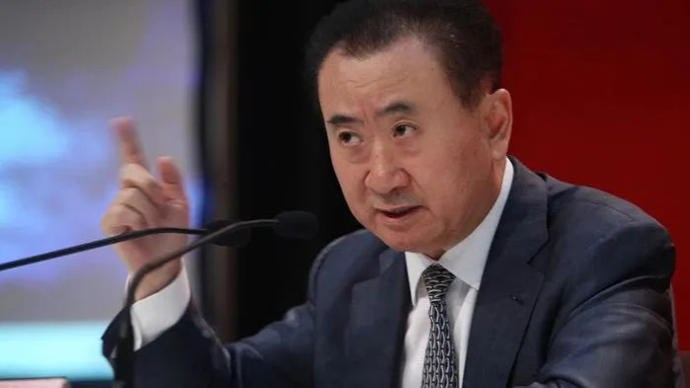 王健林被苏宁要债50.4亿元